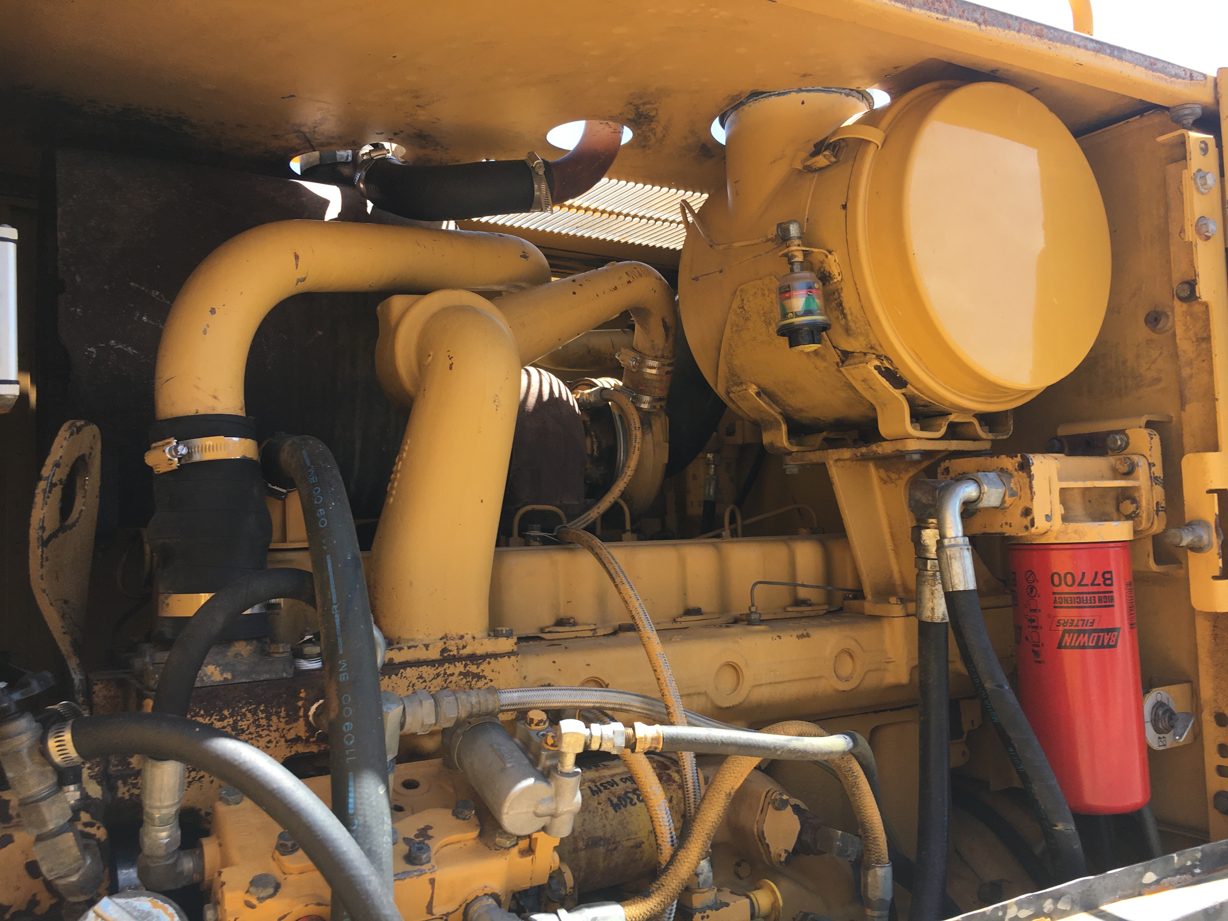 ./imagenes/INVOICE/2019/16019/MOTOCONFORMADORA CAT_140H (33).JPG